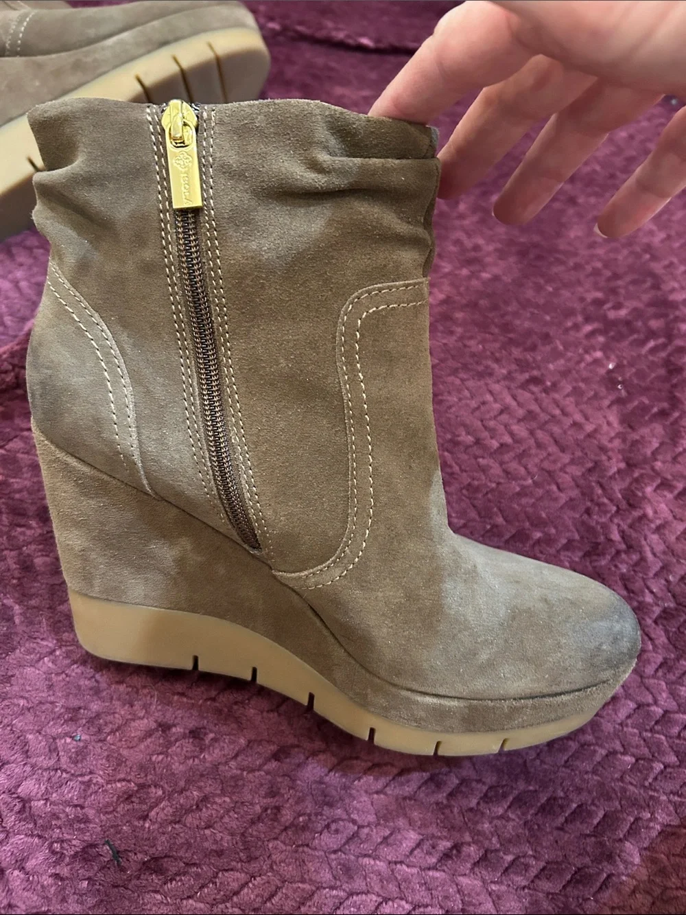 Isola Wedge Ankle Boot - Taupe Suede